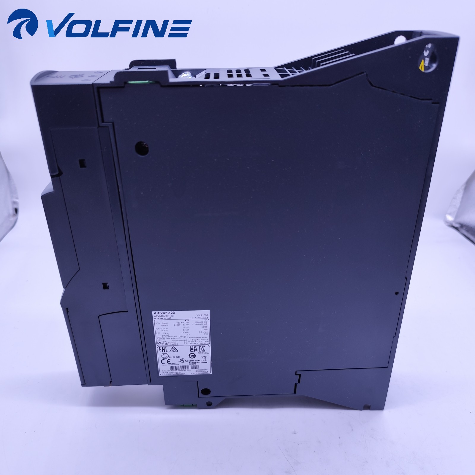 Schneider ATV320U07N4B Altivar AC drive - Image 2