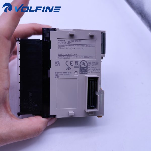 Omron CJ1W-0C211 CJ-series PLC module