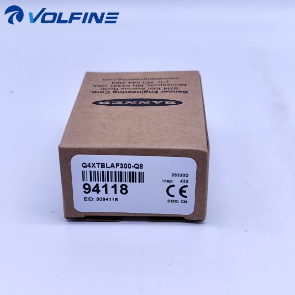 Banner Q4XTBLAF300-Q8 Photoelectric sensor